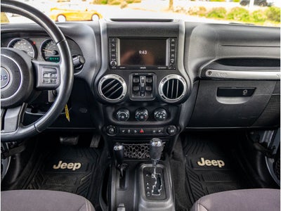 2013 Jeep Wrangler Unlimited Sahara