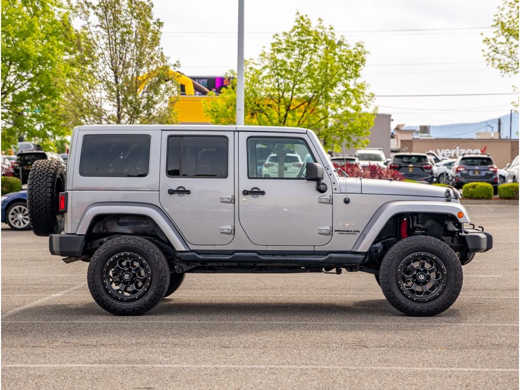 2013 Jeep Wrangler Unlimited Sahara