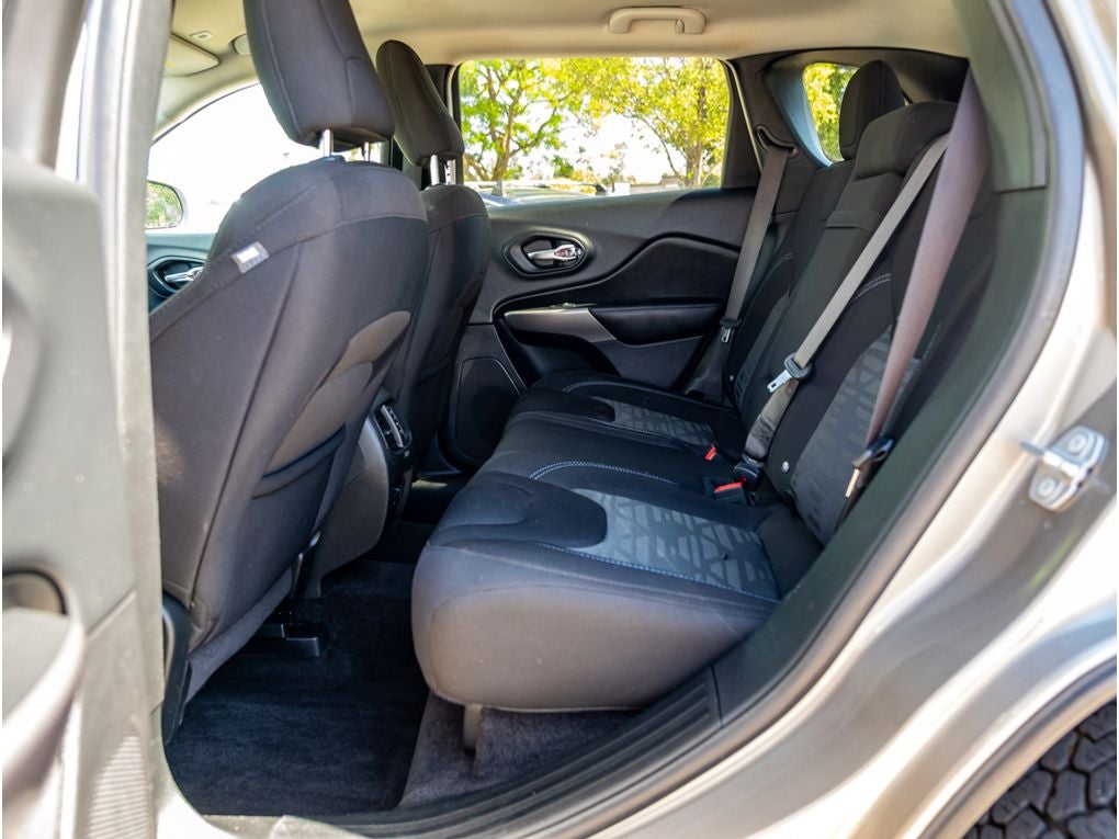 2019 Jeep Cherokee Base