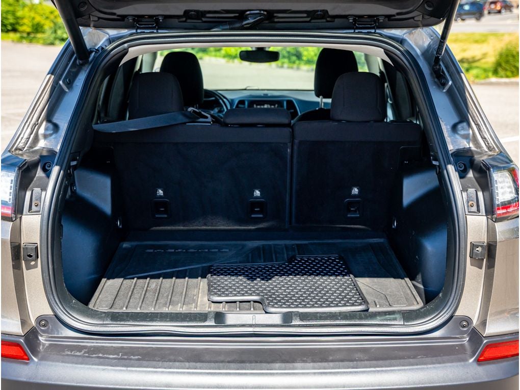2019 Jeep Cherokee Base
