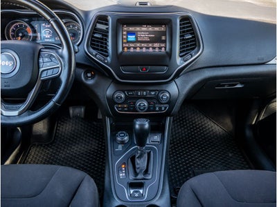 2019 Jeep Cherokee Base