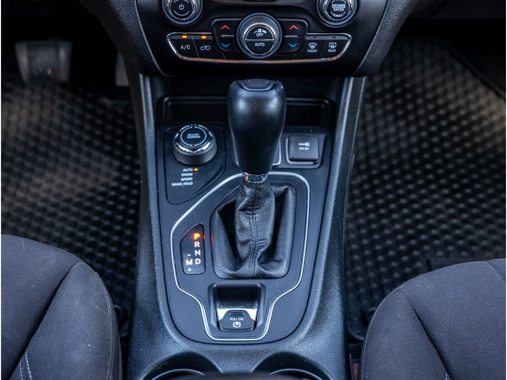 2019 Jeep Cherokee Base