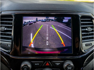 2019 Jeep Grand Cherokee Base