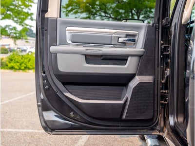 2016 RAM 1500 Base