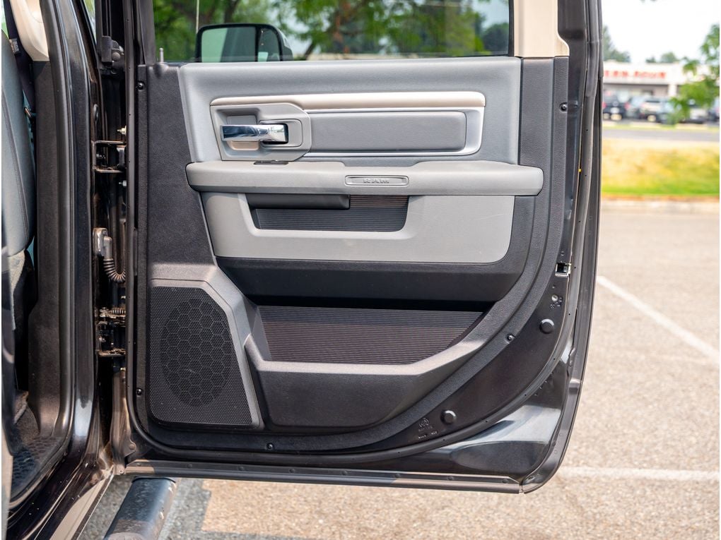 2016 RAM 1500 Base