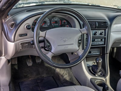 2000 Ford Mustang Base