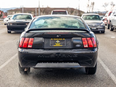 2000 Ford Mustang Base