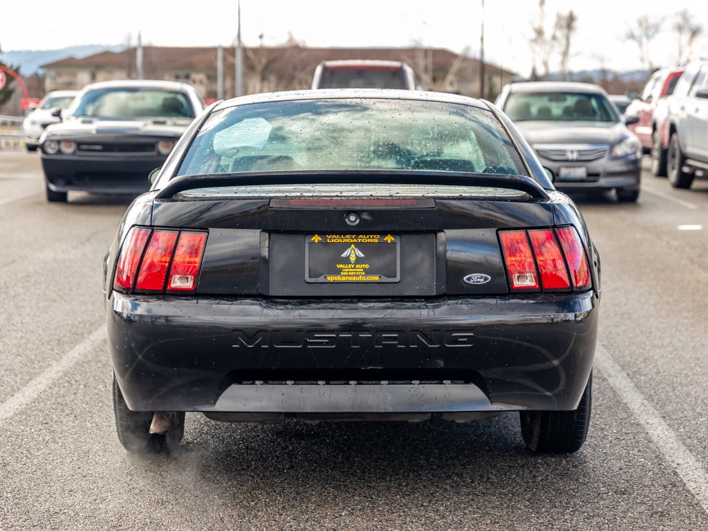 2000 Ford Mustang Base