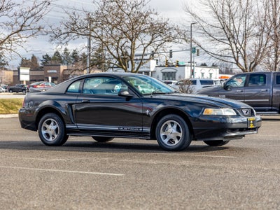 2000 Ford Mustang Base