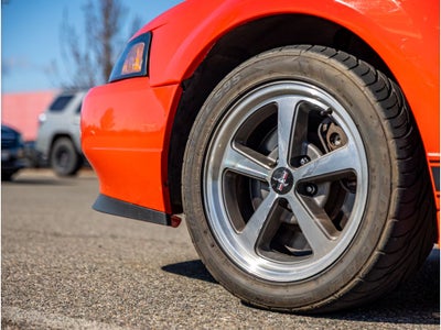 2004 Ford Mustang Mach 1