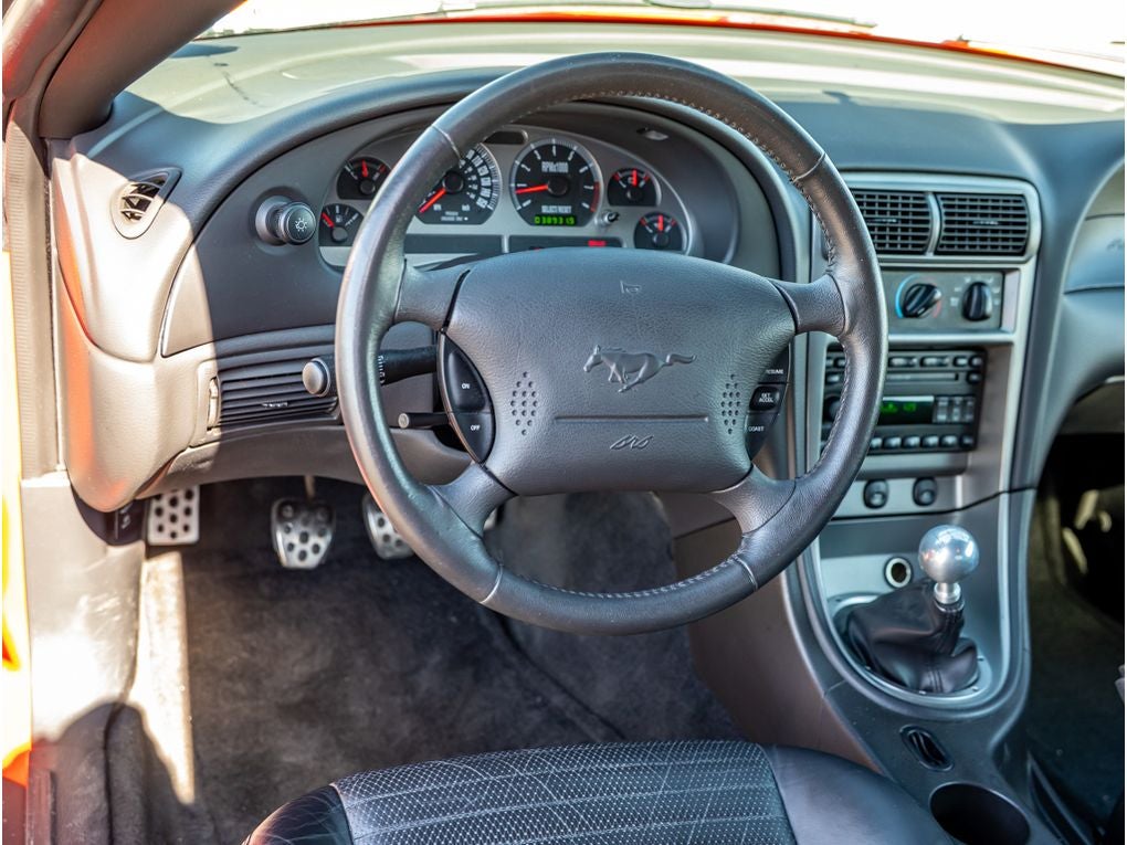 2004 Ford Mustang Mach 1