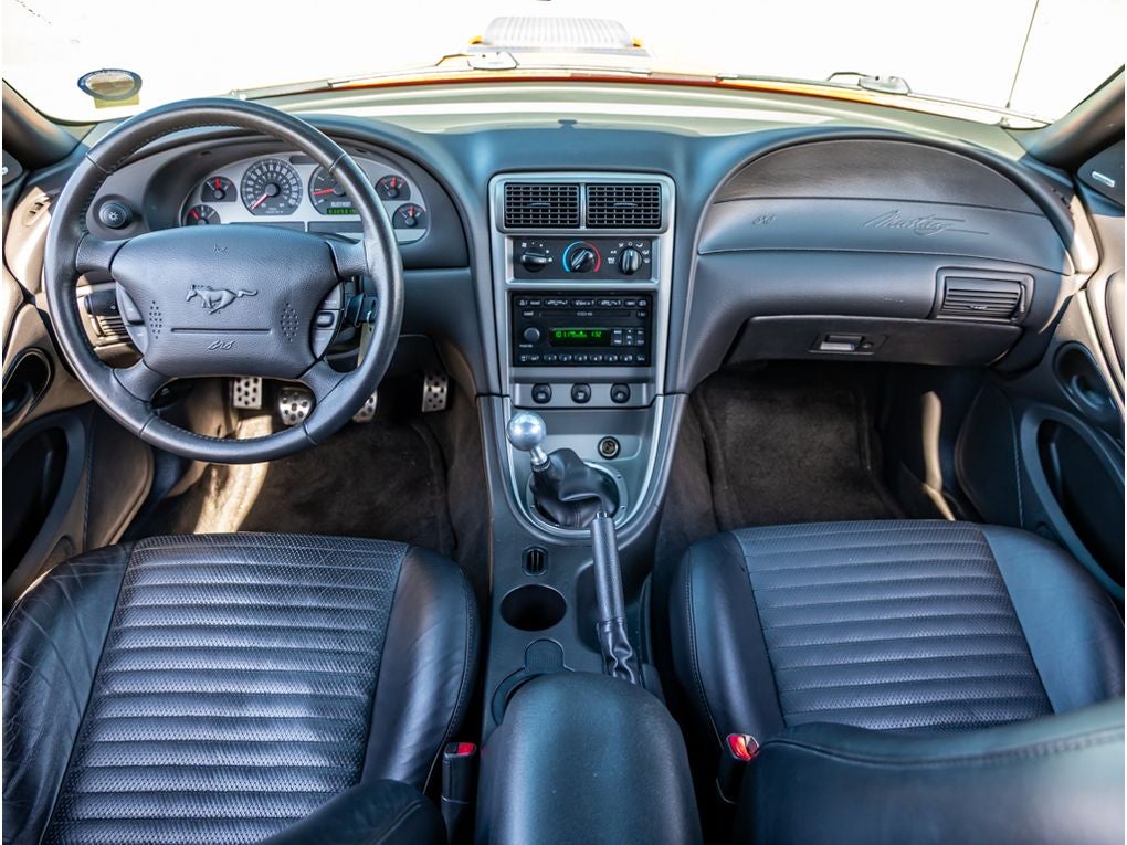 2004 Ford Mustang Mach 1