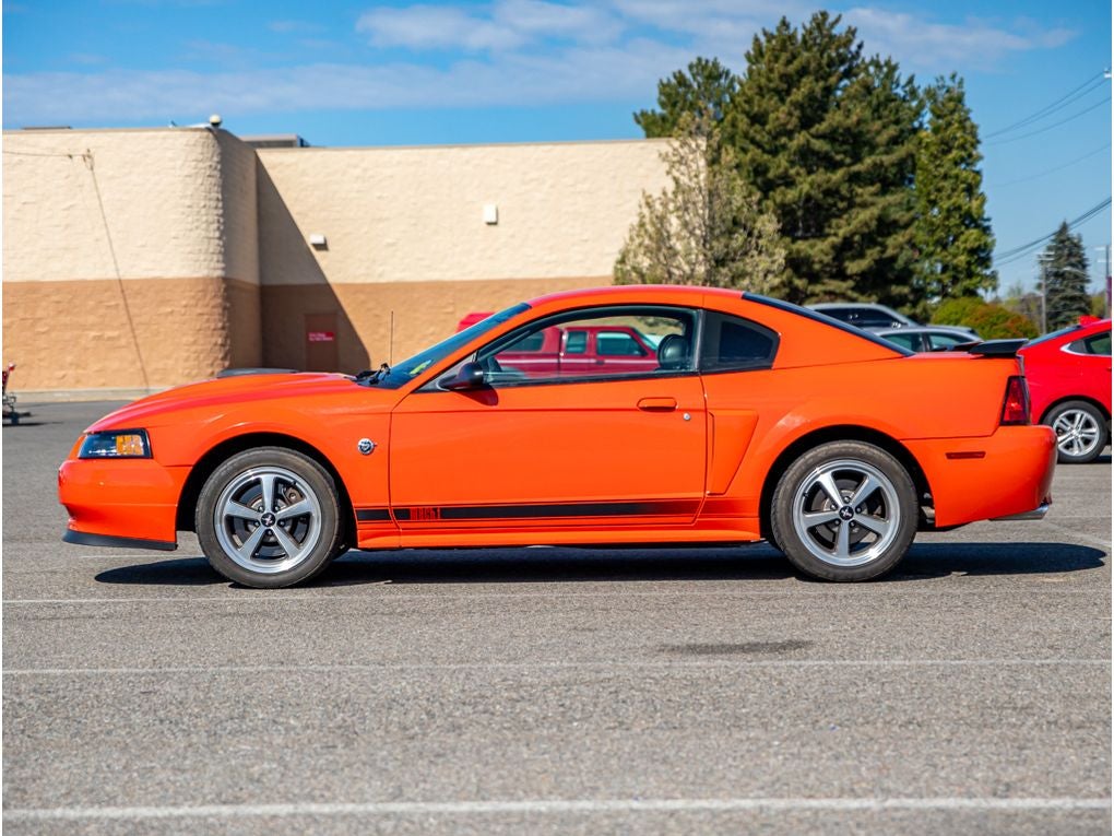 2004 Ford Mustang Mach 1
