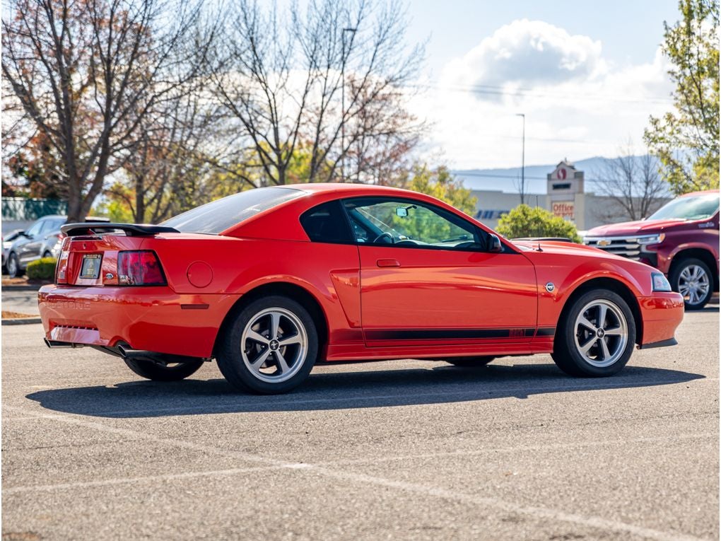 2004 Ford Mustang Mach 1