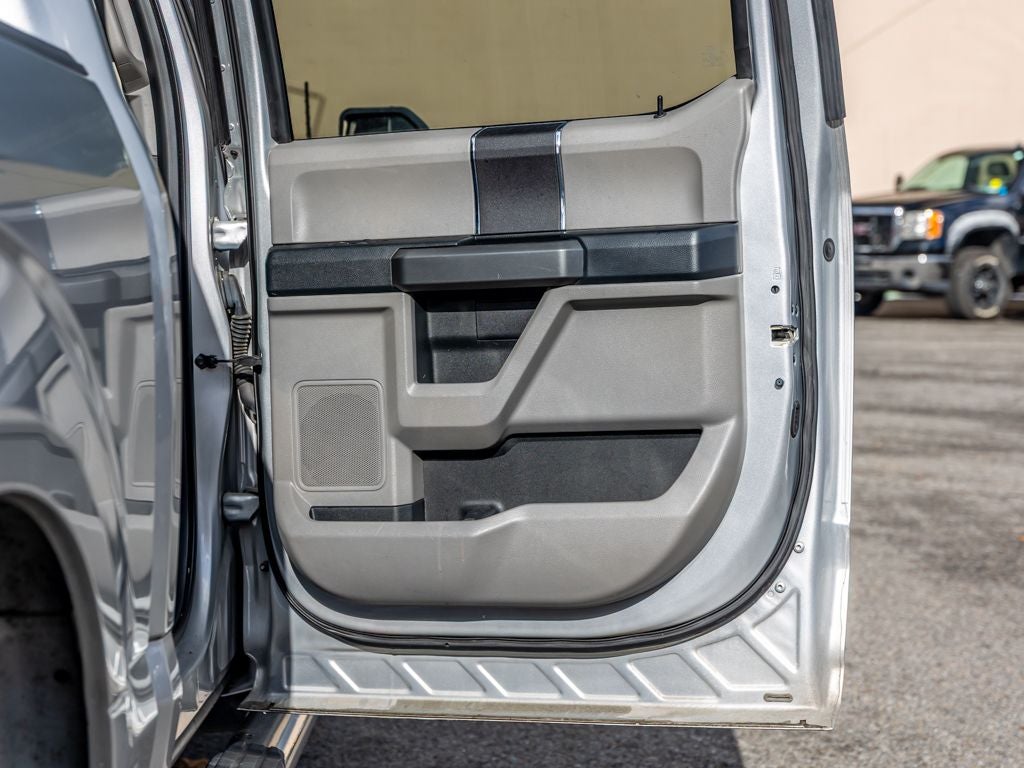 2016 Ford F-150 Base