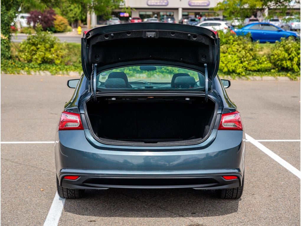 2021 Chevrolet Malibu LT (1LT)