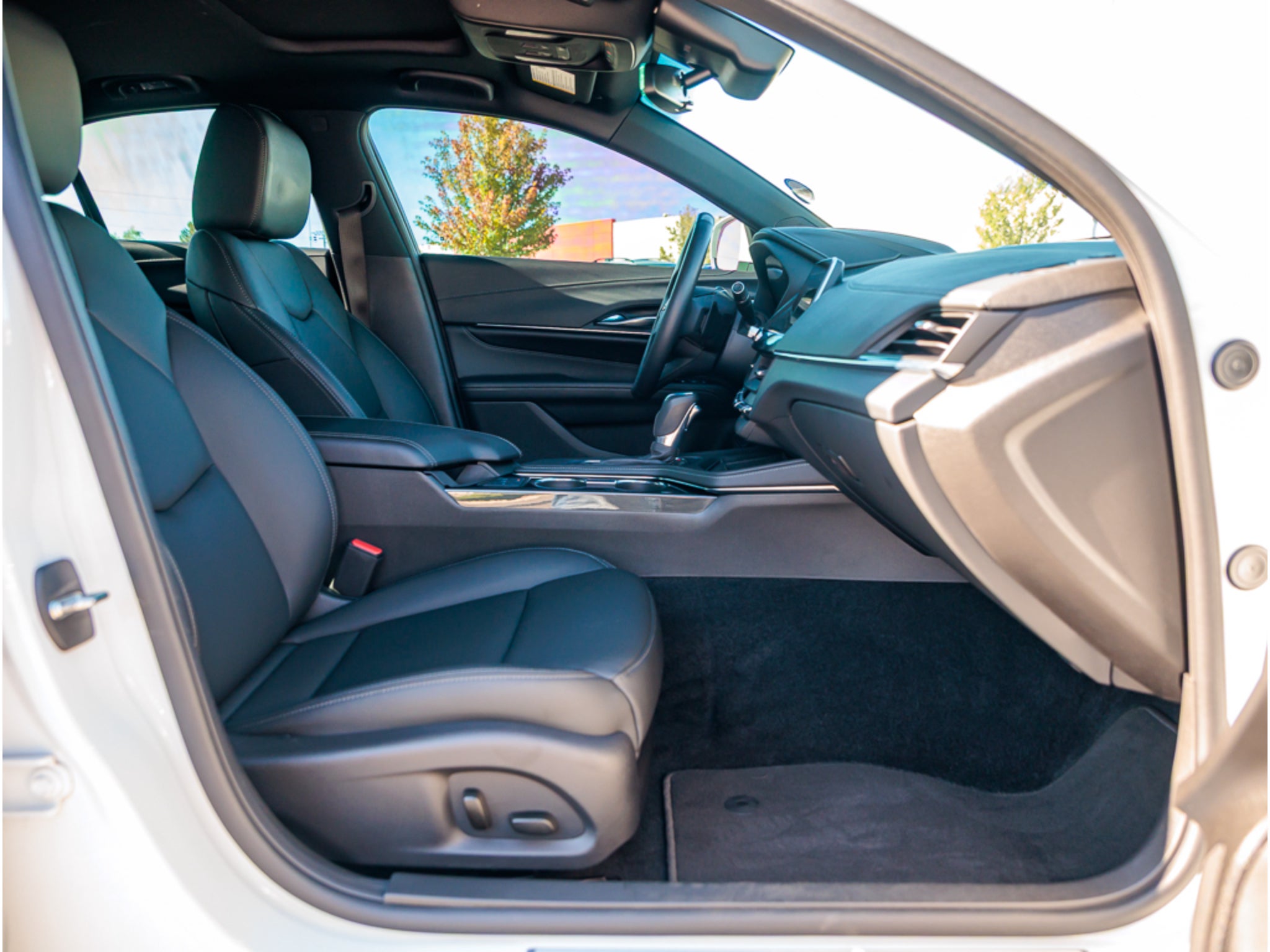 2024 Cadillac CT4 Luxury plus