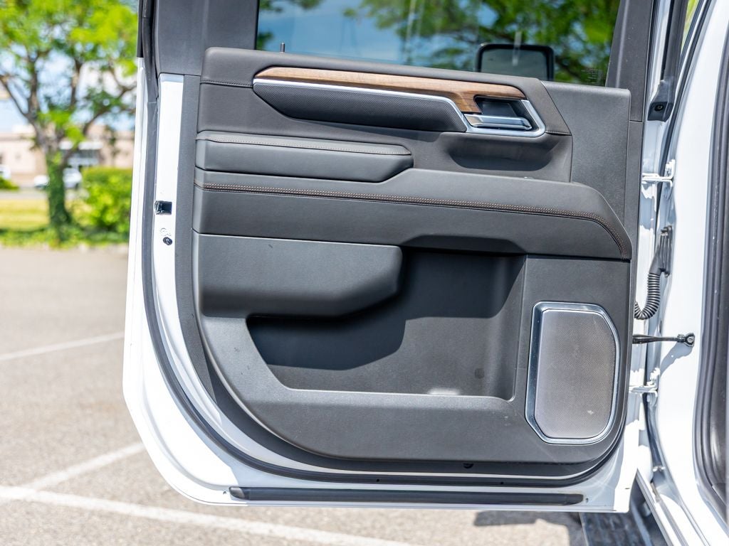 2025 Chevrolet Silverado High Country