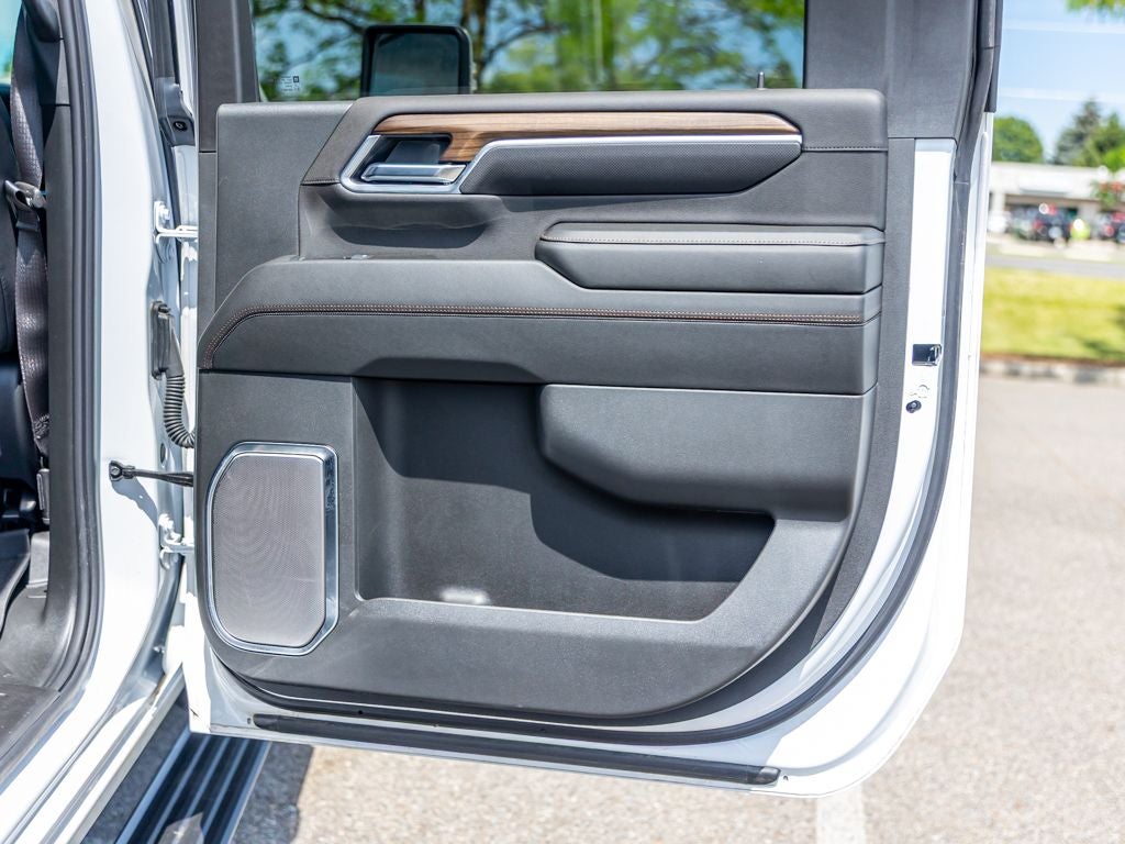 2025 Chevrolet Silverado High Country