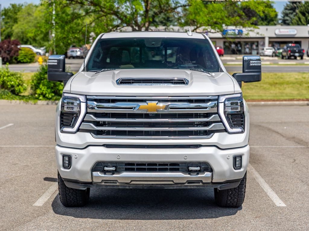 2025 Chevrolet Silverado High Country