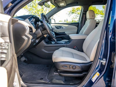 2022 Chevrolet Traverse LT Cloth