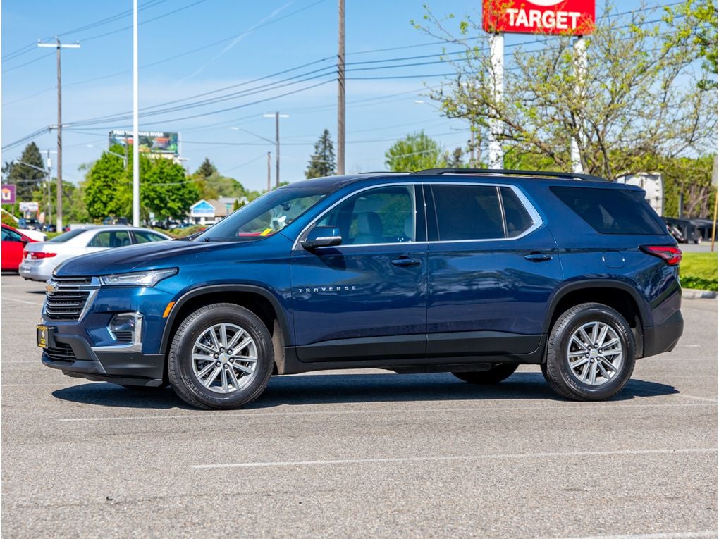 2022 Chevrolet Traverse LT Cloth