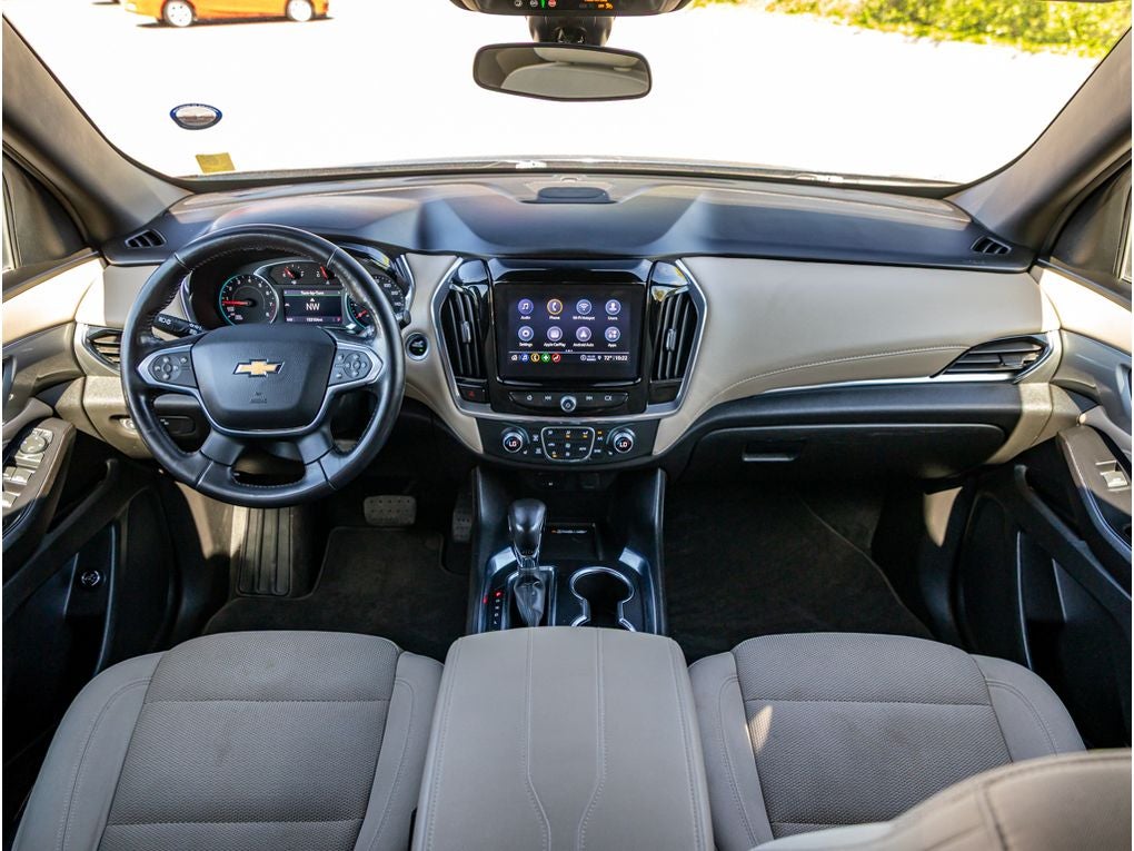 2022 Chevrolet Traverse LT Cloth