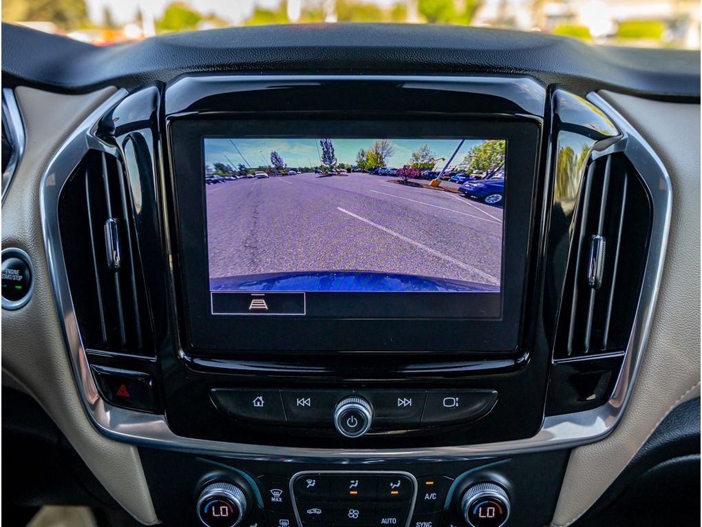 2022 Chevrolet Traverse LT Cloth