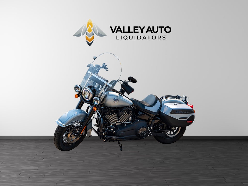 2024 Harley-Davidson FLHCS Base