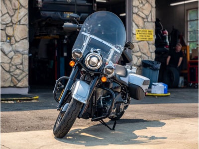 2024 Harley-Davidson FLHCS Base