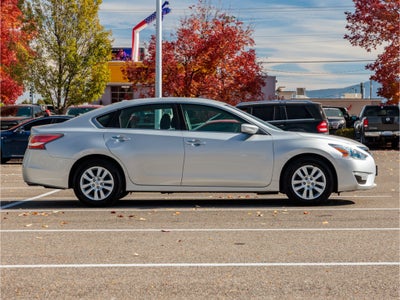 2015 Nissan Altima Base