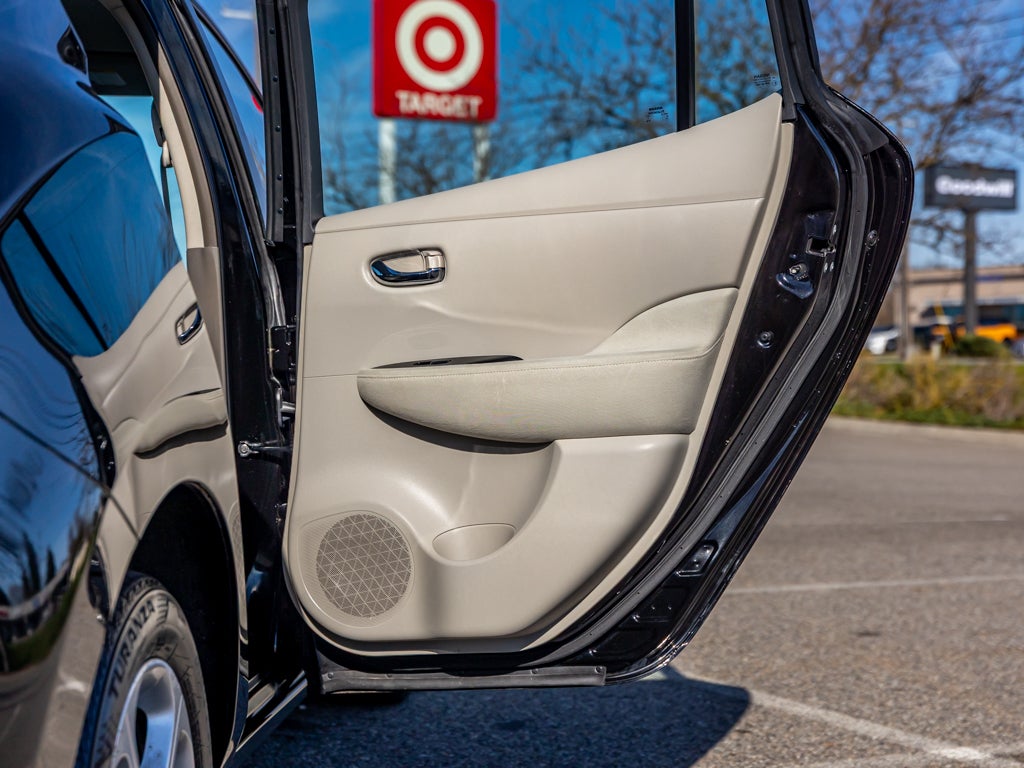 2013 Nissan LEAF Base