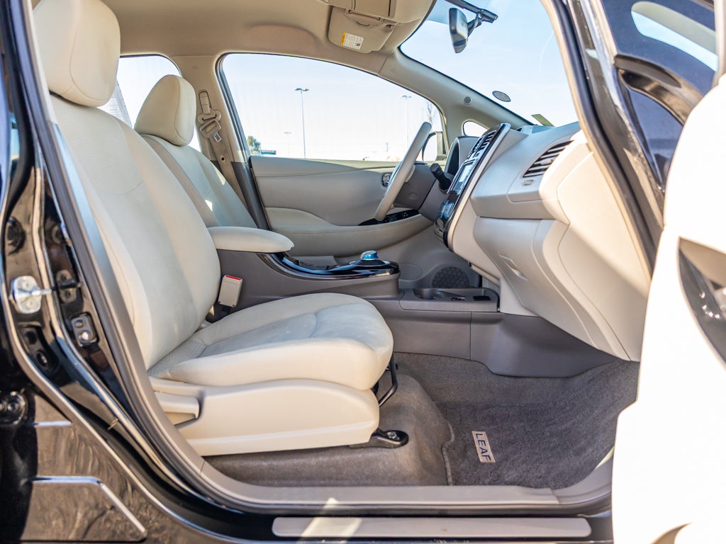 2013 Nissan LEAF Base