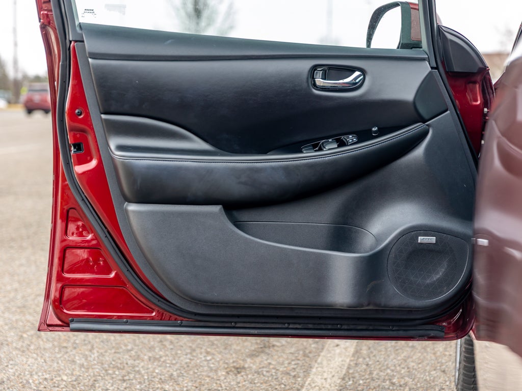 2017 Nissan LEAF Base