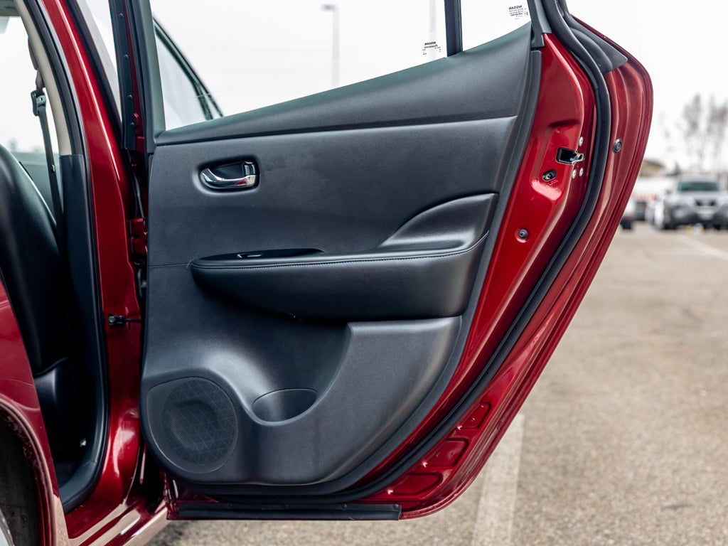 2017 Nissan LEAF Base