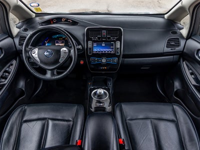 2017 Nissan LEAF Base