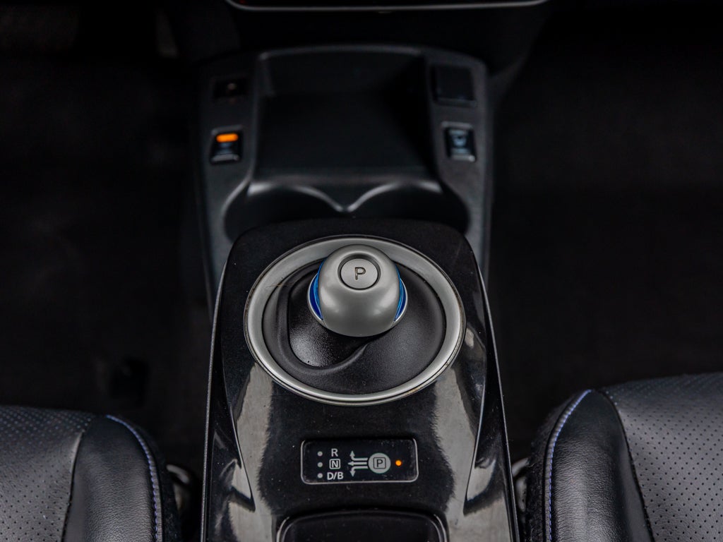 2017 Nissan LEAF Base