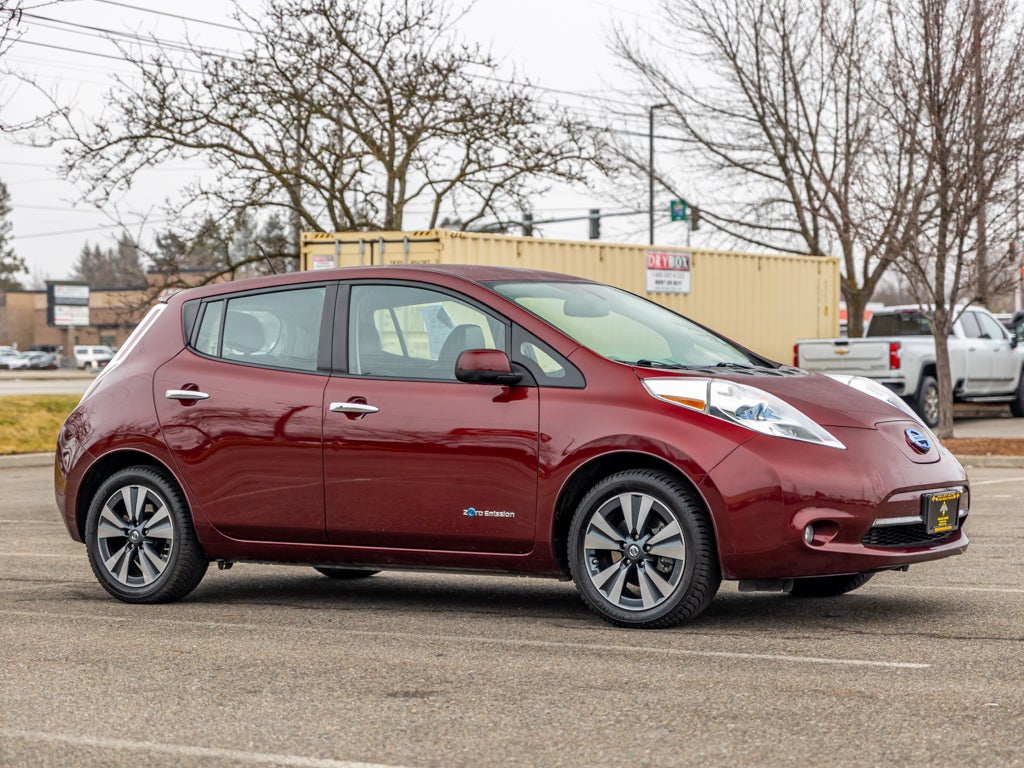 2017 Nissan LEAF Base
