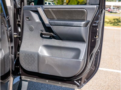 2013 Nissan Titan Base