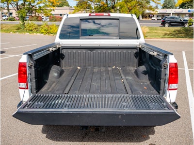 2014 Nissan Titan Base