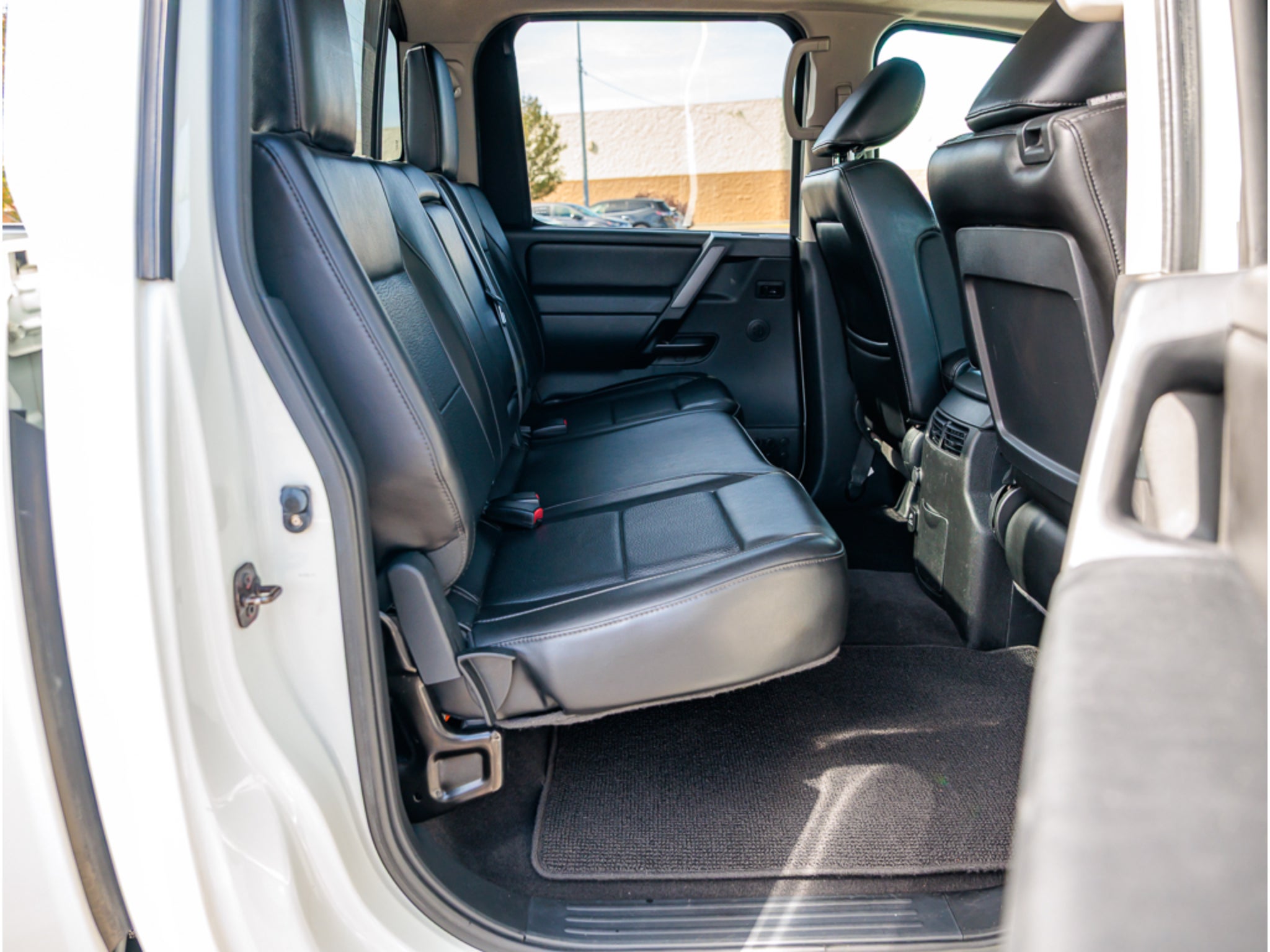 2014 Nissan Titan Base