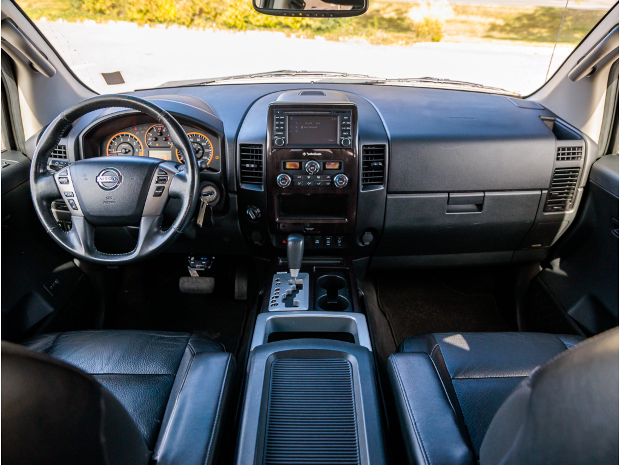 2014 Nissan Titan Base