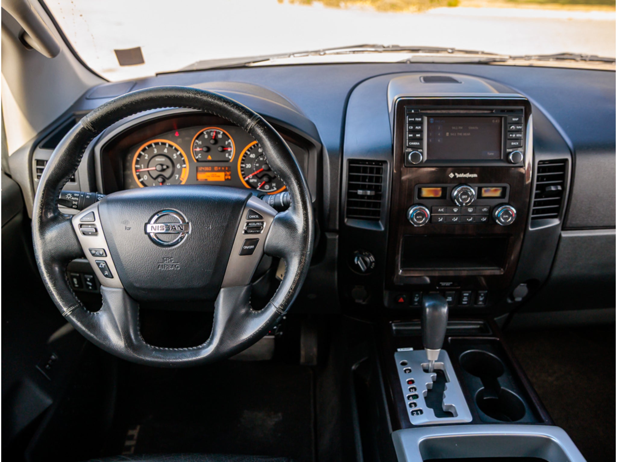 2014 Nissan Titan Base