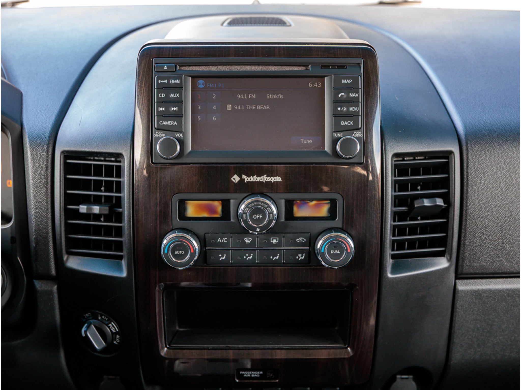2014 Nissan Titan Base