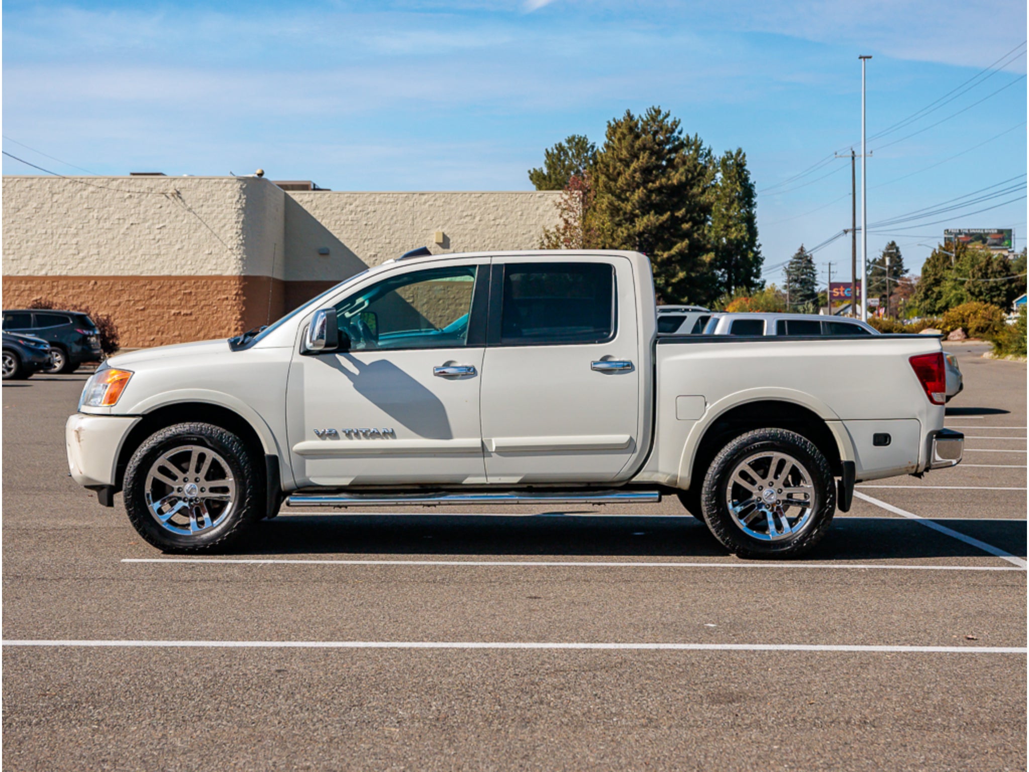 2014 Nissan Titan Base