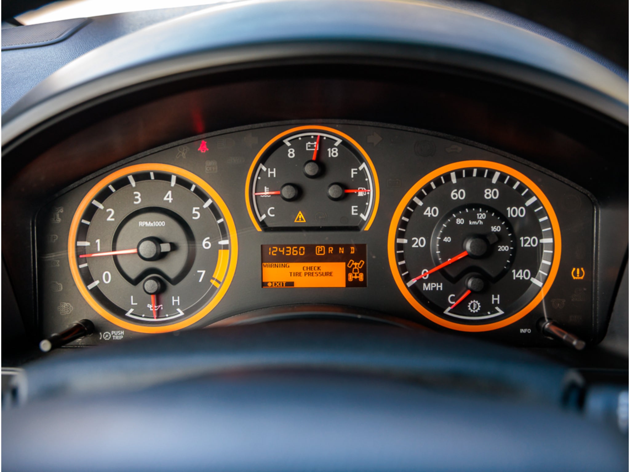 2014 Nissan Titan Base