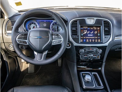 2023 Chrysler 300 Touring L