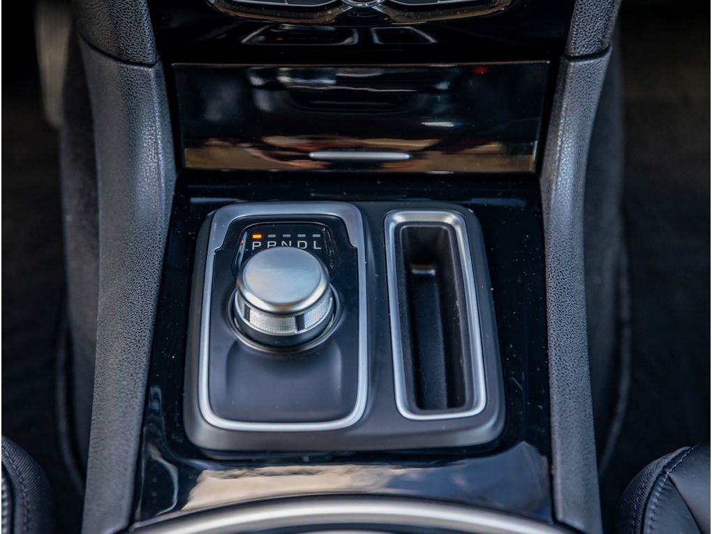 2023 Chrysler 300 Touring L