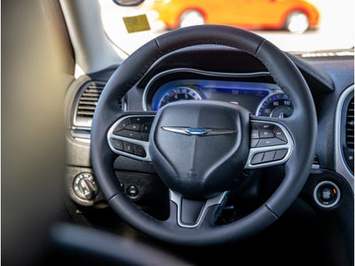 2023 Chrysler 300 Touring L