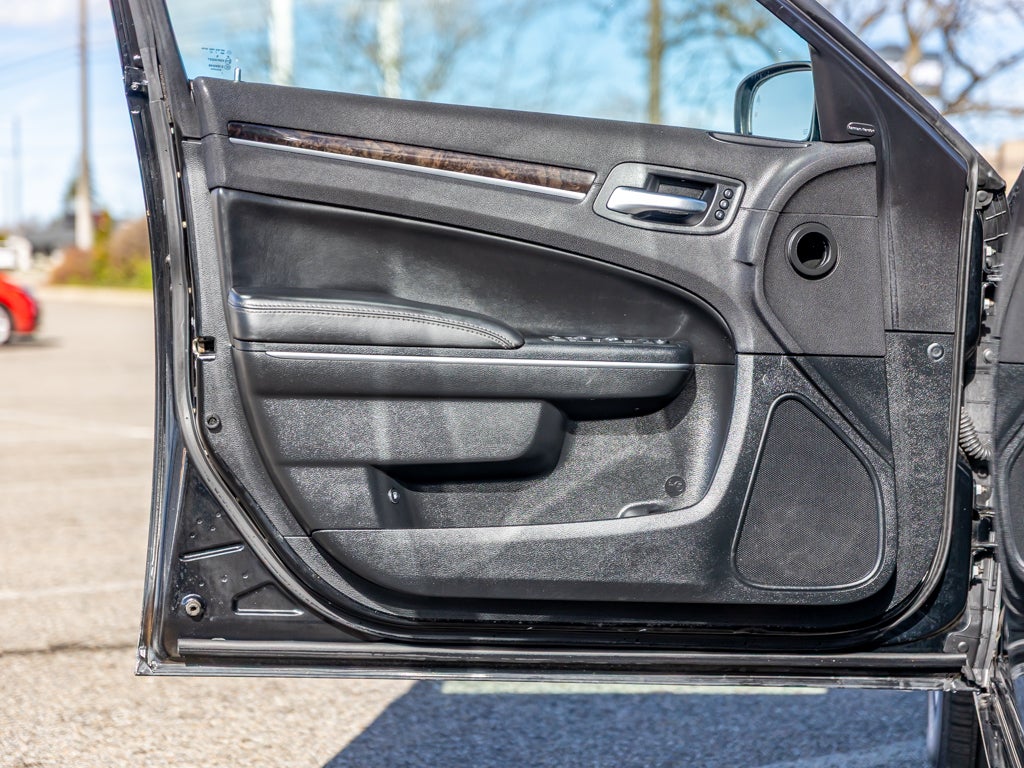 2017 Chrysler 300C Base